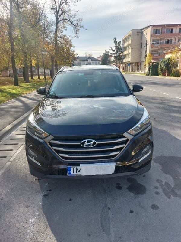 Negru Utilizat 2017 Hyundai Tucson SUV | 13.500 EUR (Preț bun) - Imagine 1/4
