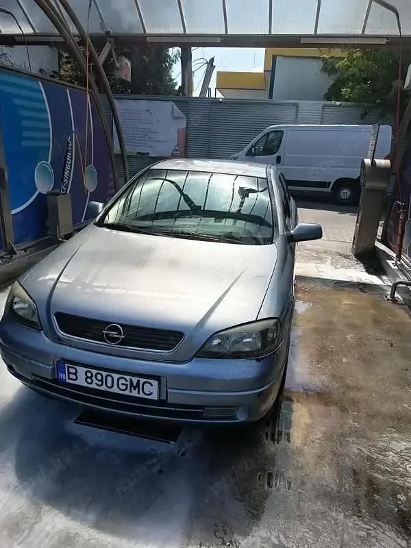 Gri Utilizat 2004 Opel Astra Hatchback | 1.500 EUR (Preț OK) - Imagine 1/4