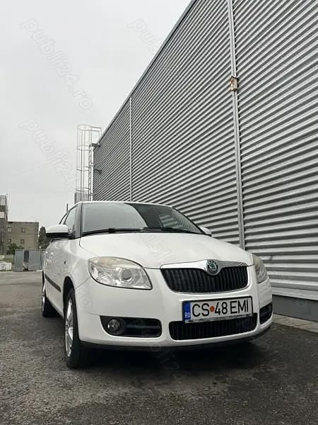 Utilizat 2008 Skoda Fabia Hatchback | 2.300 EUR - Imagine 1/4