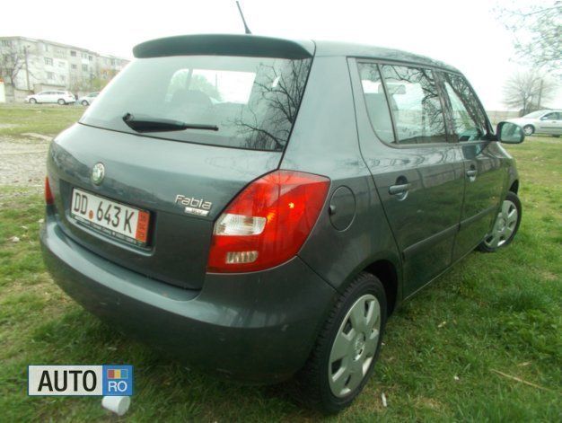 Second-hand Skoda Fabia 85 CP (62 kW) 2009 Gri Hatchback