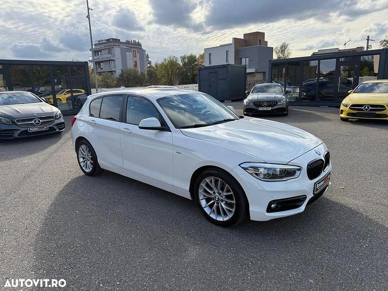 Culoarealb Utilizat 2018 BMW 120 Sport Line Hatchback | 14.900 EUR (Super Preț) - Imagine 1/4