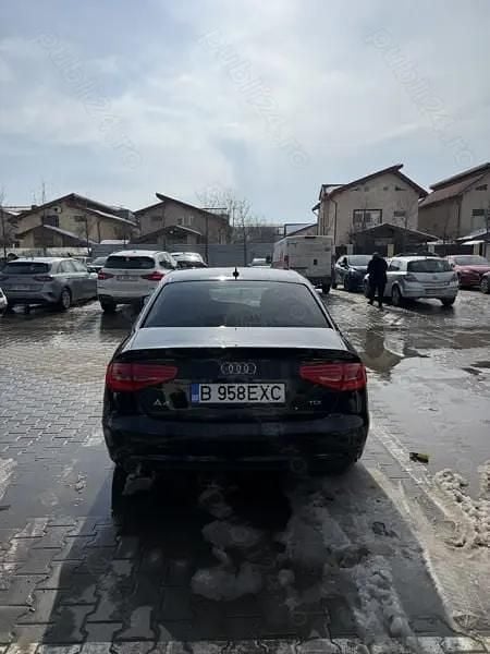 Second-hand Audi A4 S-Line 143 CP (105 kW) 2012 Berlinǎ