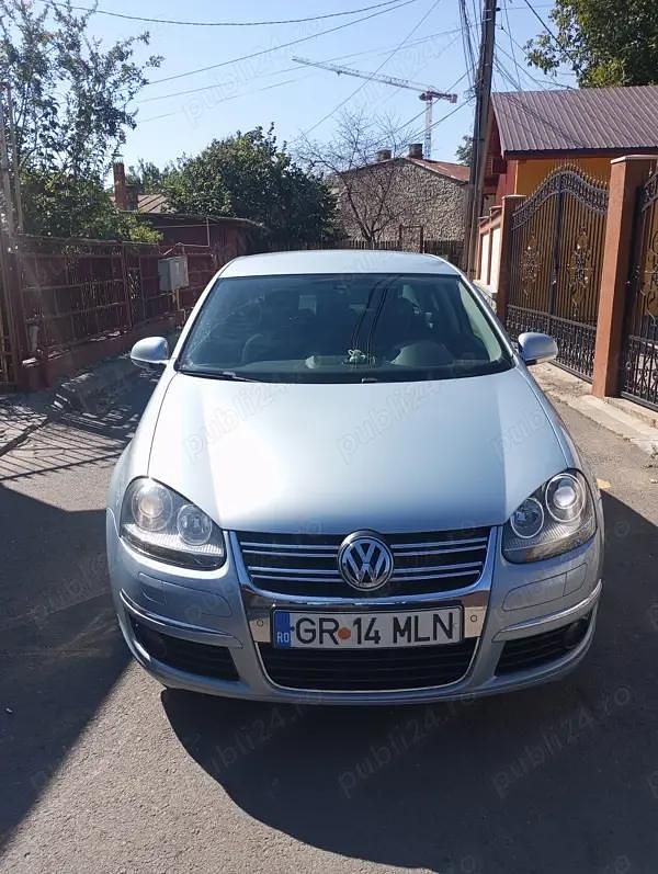 Albastru Utilizat 2010 VW Jetta Berlinǎ | 3.900 EUR (Preț bun) - Imagine 1/4