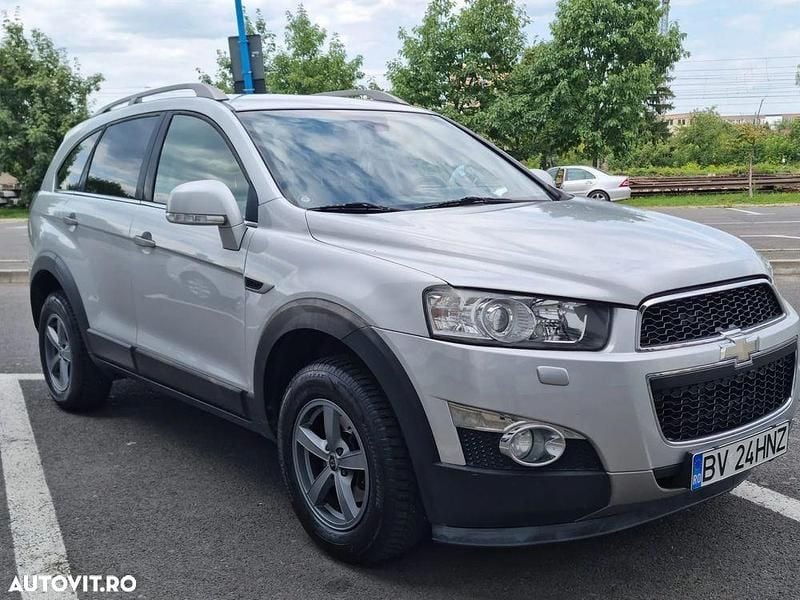 Culoaregri Utilizat 2012 Chevrolet Captiva LT SUV | 6.500 EUR (Preț bun) - Imagine 1/4