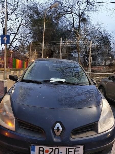 Albastru Utilizat 2006 Renault Clio II Hatchback | 1.100 EUR (Super Preț) - Imagine 1/3