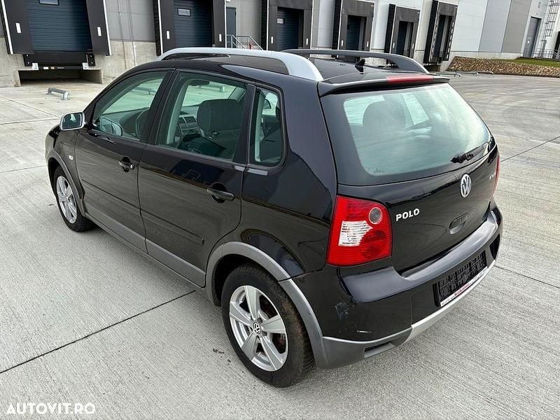 Second-hand VW Polo 86 CP (63 kW) 2005 Culoarenegru Hatchback