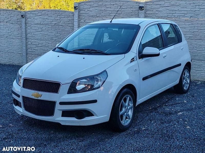 Culoarealb Utilizat 2012 Chevrolet Aveo Hatchback | 2.300 EUR - Imagine 1/4