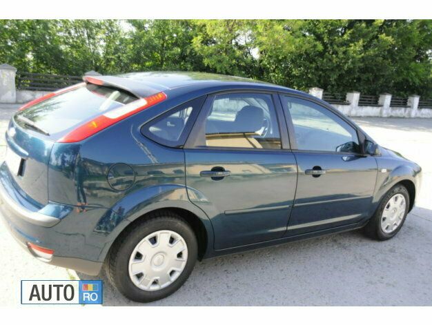 Second-hand Ford Focus 80 CP (58 kW) 2007 Verde Hatchback