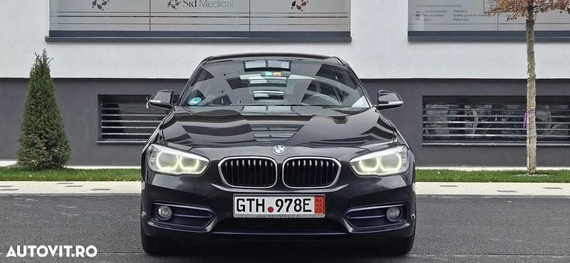 Culoarenegru Utilizat 2015 BMW 125 Sport Line Hatchback | 9.300 EUR - Imagine 1/4
