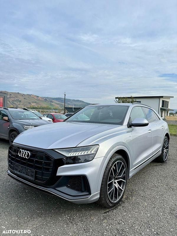 Culoareargint Utilizat 2019 Audi Q8 Sport SUV | 44.900 EUR (Super Preț) - Imagine 1/4