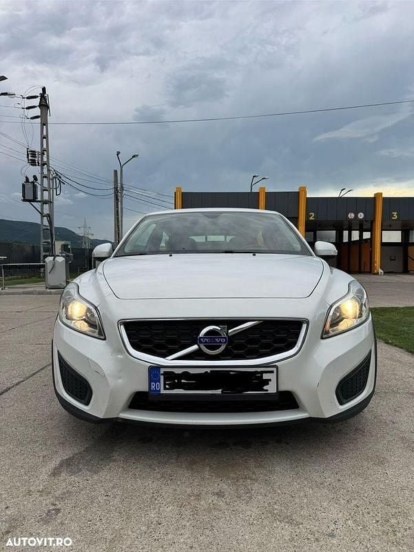 Alb Utilizat 2010 Volvo C30 Hatchback | 4.350 EUR - Imagine 1/4