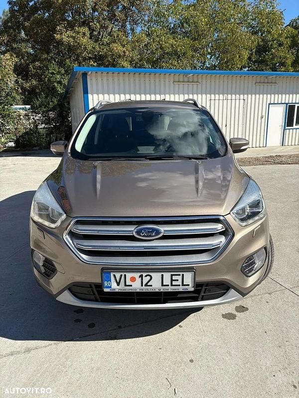 Culoaregri Utilizat 2019 Ford Kuga SUV | 9.990 EUR (Super Preț) - Imagine 1/4