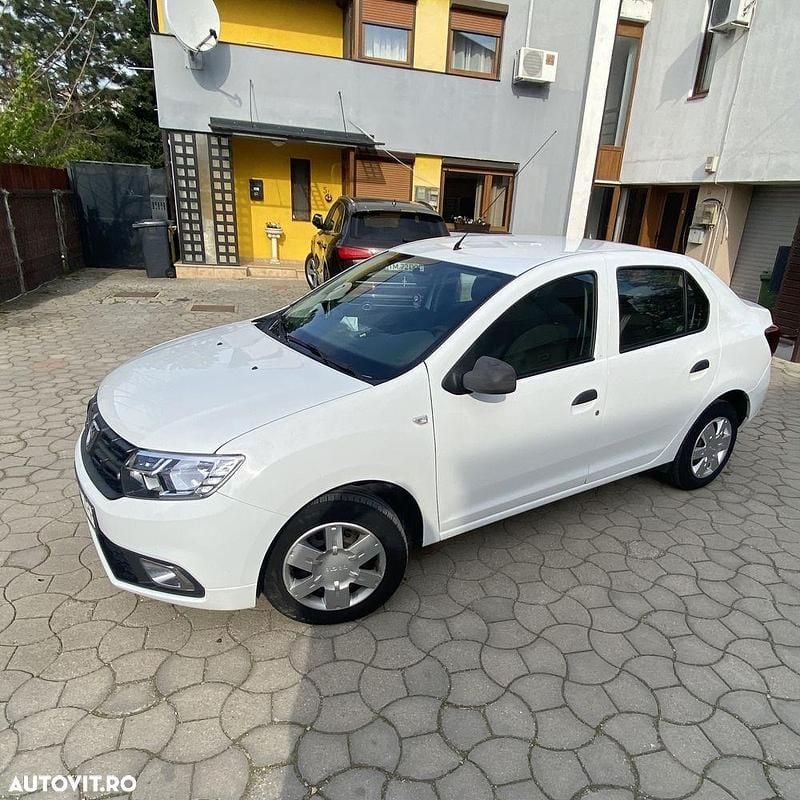 Alb Utilizat 2020 Dacia Logan Lauréate Berlinǎ | 7.490 EUR (Preț bun) - Imagine 1/4