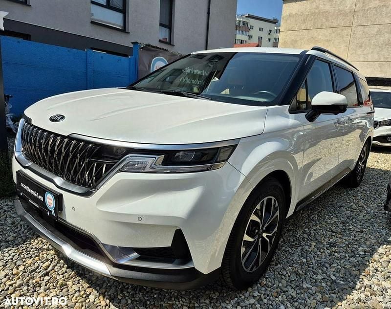 Alb Utilizat 2020 Kia Carnival Monovolum | 37.612 EUR (Scump) - Imagine 1/4