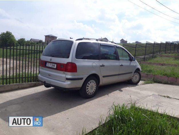 Second-hand VW Sharan 116 CP (85 kW) 2003 Gri Monovolum