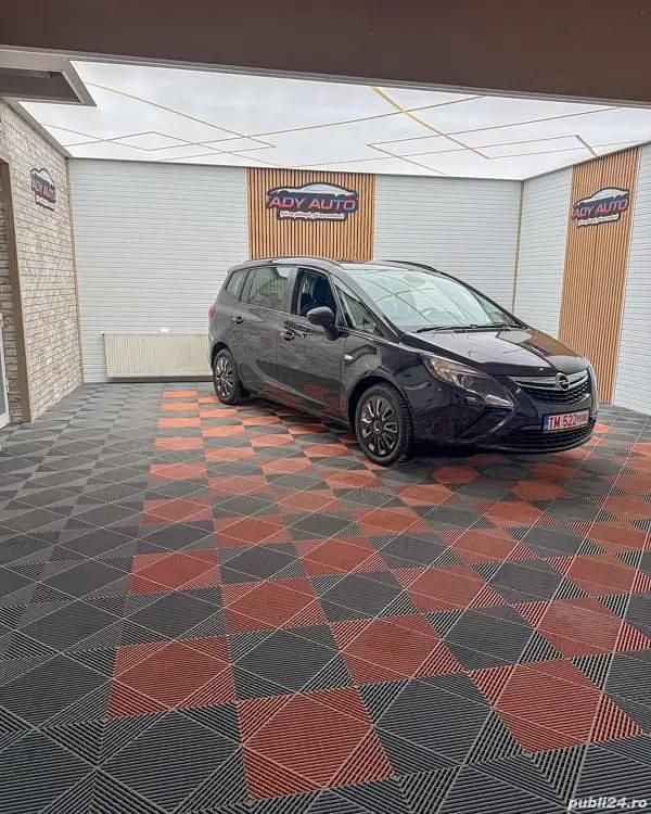 Second-hand Opel Zafira 140 CP (102 kW) 2012 Negru Monovolum