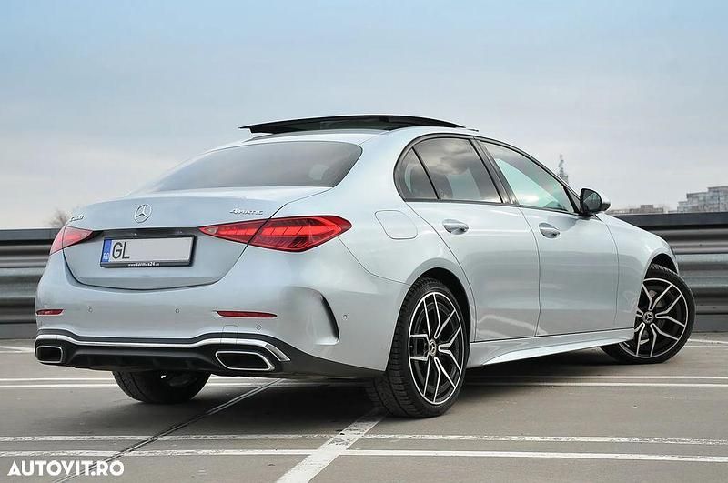 Second-hand Mercedes C300 AMG line 258 CP (189 kW) 2021 Culoaregri Berlinǎ