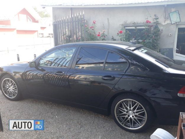 Second-hand BMW 730 218 CP (160 kW) 2002 Negru Berlinǎ