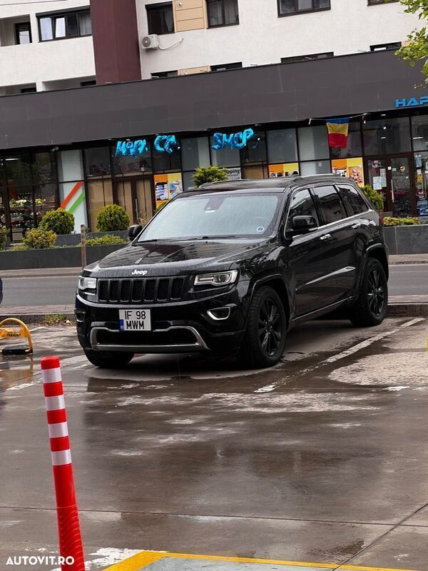 Negru Utilizat 2015 Jeep Grand Cherokee Overland SUV | 14.300 EUR (Preț bun) - Imagine 1/4