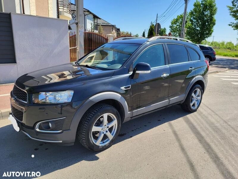 Second-hand Chevrolet Captiva LTZ 184 CP (135 kW) 2014 Negru SUV
