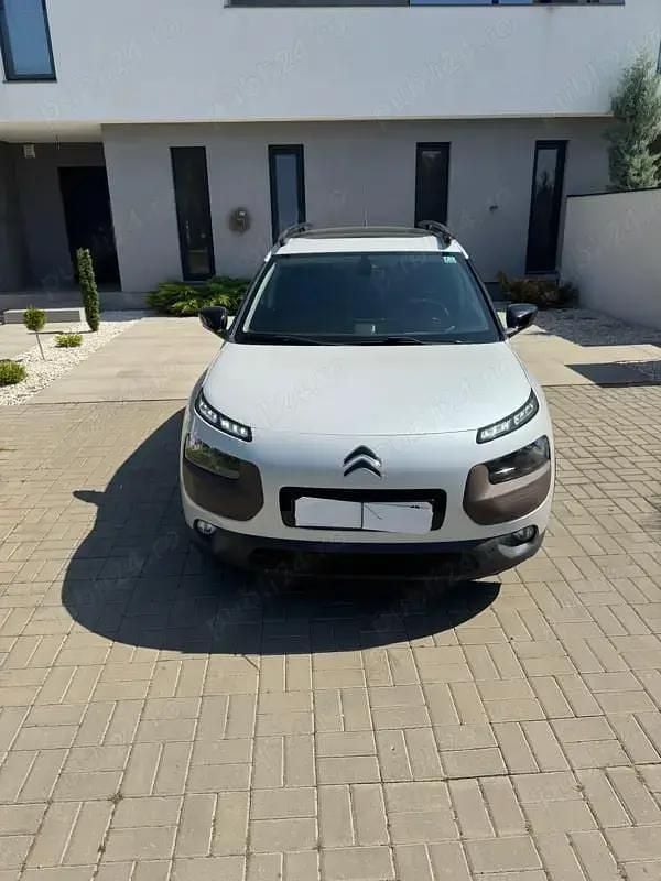Utilizat 2015 Citroën C4 SUV | 6.799 EUR (Preț OK) - Imagine 1/4