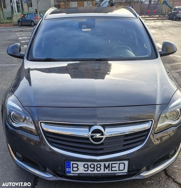 Culoaregri Utilizat 2014 Opel Insignia Sport Break | 6.750 EUR (Preț bun) - Imagine 1/4