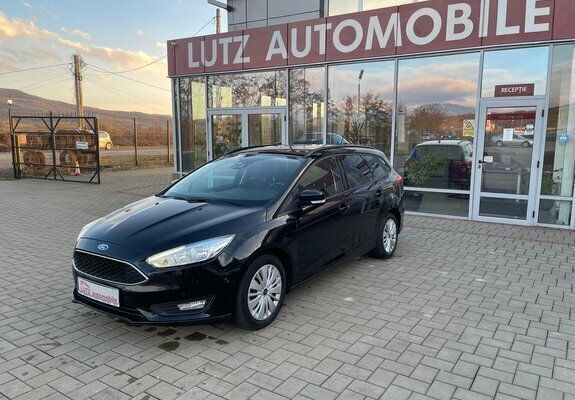 Second-hand Ford Focus 125 CP (91 kW) 2018 Negru Monovolum