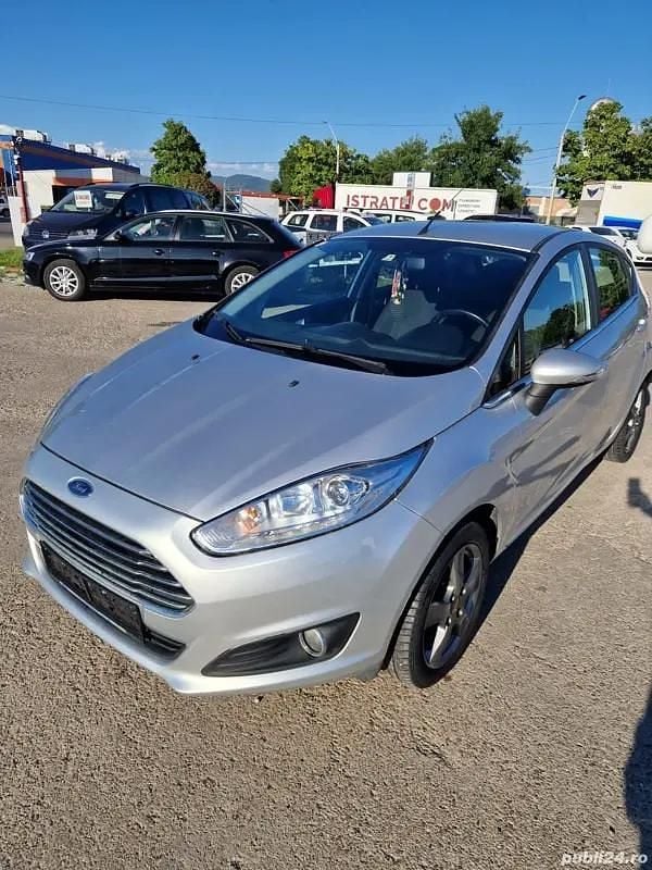Utilizat 2014 Ford Fiesta Hatchback | 4.290 EUR (Preț bun) - Imagine 1/4