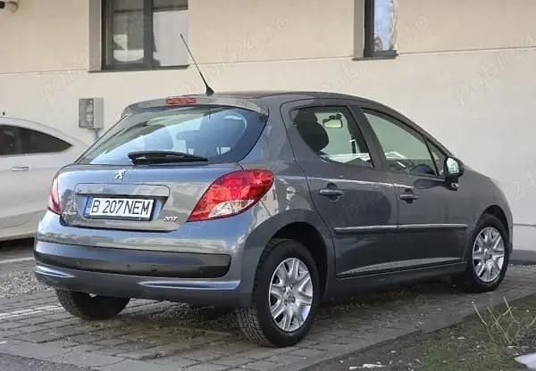 Second-hand Peugeot 207 75 CP (55 kW) 2012 Gri Hatchback