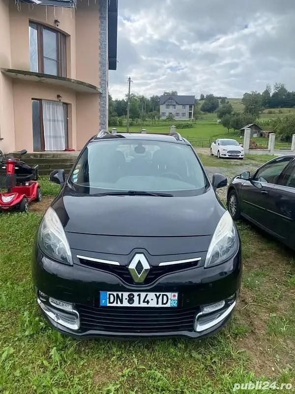 Utilizat 2015 Renault Scénic III Monovolum | 4.500 EUR (Super Preț) - Imagine 1/4