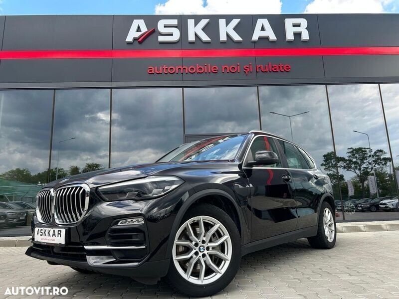 Gri Utilizat 2019 BMW X5 xLine SUV | 46.706 EUR (Scump) - Imagine 1/4