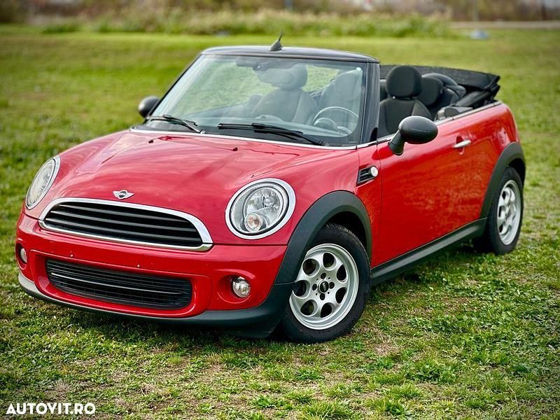 Culoarerosu Utilizat 2014 Mini One Cabriolet Cabrio | 6.990 EUR - Imagine 1/4
