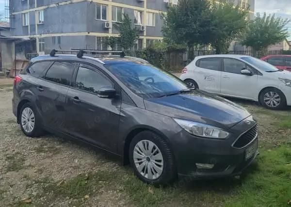 Gri Utilizat 2017 Ford Focus Trend Break | 6.500 EUR (Preț bun) - Imagine 1/4