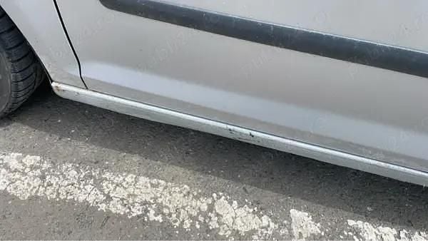 Second-hand VW Golf V 80 CP (58 kW) 2005 Hatchback