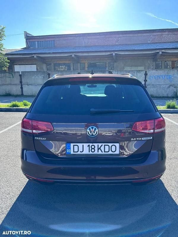 Second-hand VW Passat Comfortline 150 CP (110 kW) 2016 Culoarerosu Break