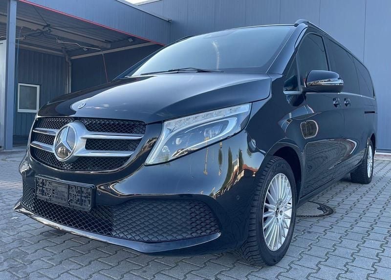 Utilizat 2019 Mercedes V250 Avantgarde Monovolum | 51.428 EUR (Scump) - Imagine 1/1