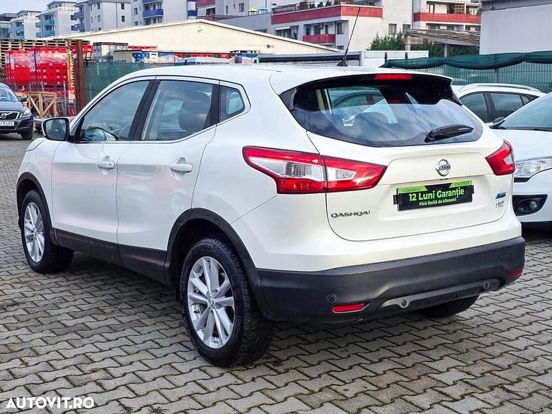 Second-hand Nissan Qashqai N-Connecta 110 CP (80 kW) 2014 Culoarealb SUV