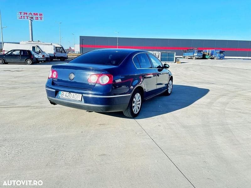 Second-hand VW Passat Comfortline 150 CP (110 kW) 2007 Culoarealbastru Berlinǎ