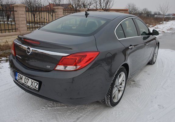 Second-hand Opel Insignia 163 CP (119 kW) 2012 Negru Berlinǎ