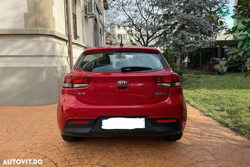 Second-hand Kia Rio Urban 120 CP (88 kW) 2020 Culoarerosu