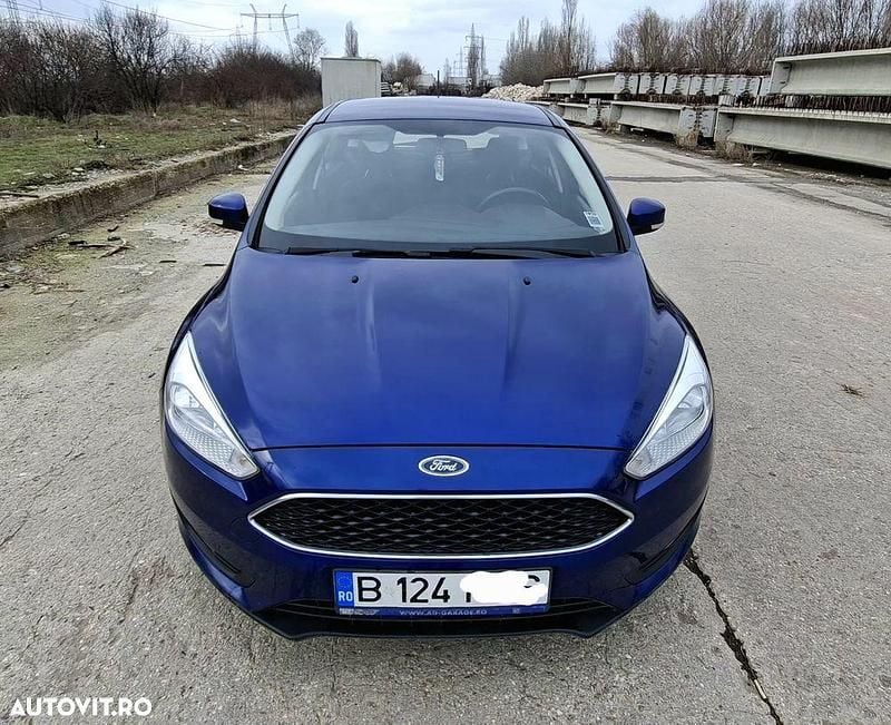 Culoarealbastru Second-hand 2017 Ford Focus Titanium Hatchback | 7.900 EUR (Preț bun) - Imagine 1/4