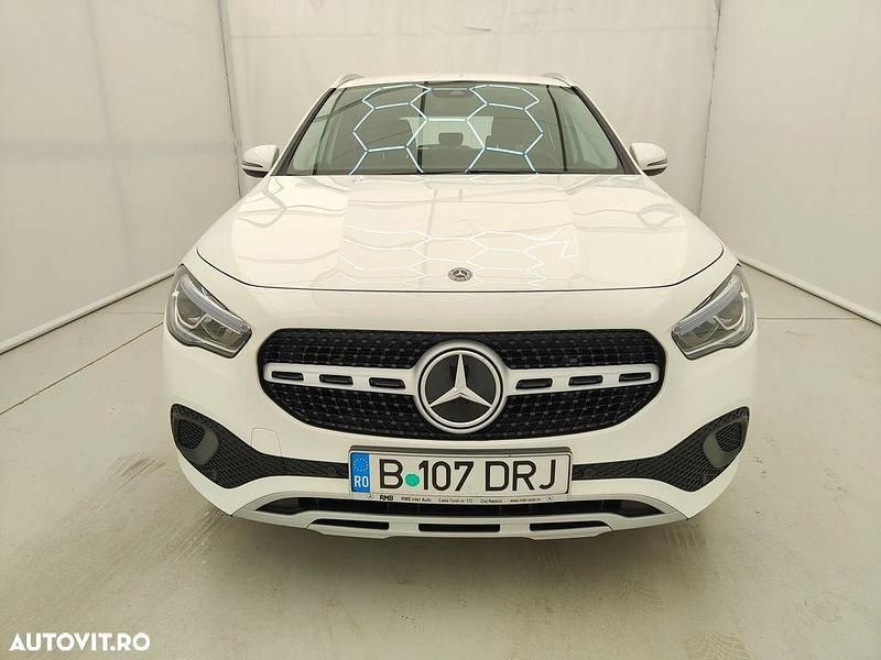 Culoarealb Utilizat 2020 Mercedes GLA200 SUV | 29.000 EUR (Super Preț) - Imagine 1/4
