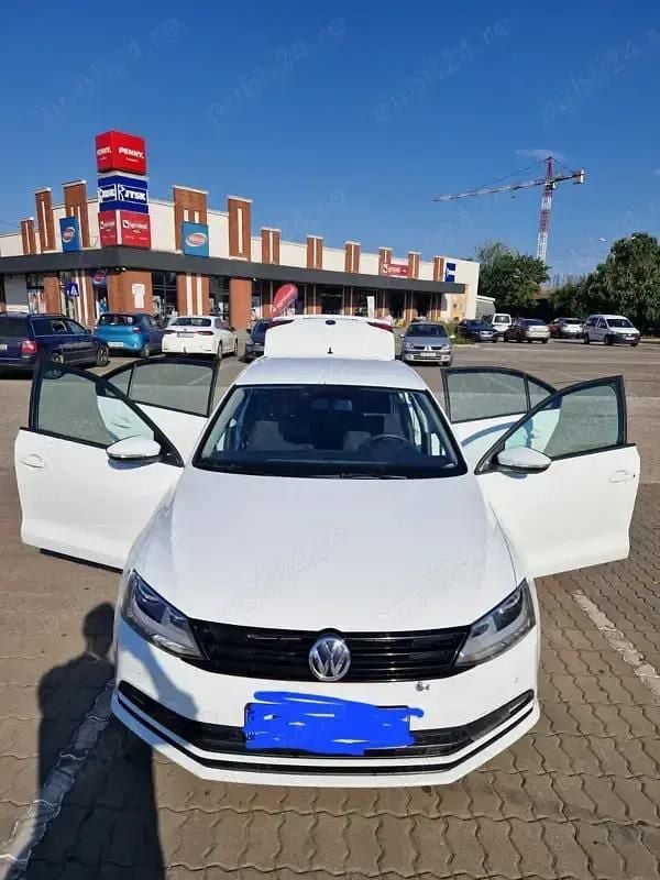 Utilizat 2016 VW Jetta Berlinǎ | 8.650 EUR (Preț OK) - Imagine 1/4