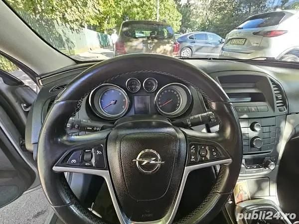 Utilizat 2010 Opel Insignia Berlinǎ | 3.100 EUR (Preț OK) - Imagine 1/4