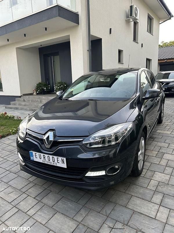 Culoaregri Utilizat 2014 Renault Mégane III Business Hatchback | 4.990 EUR (Preț bun) - Imagine 1/4