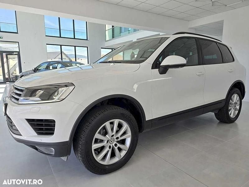 Culoarealb Utilizat 2017 VW Touareg Exclusive SUV | 19.600 EUR (Super Preț) - Imagine 1/4