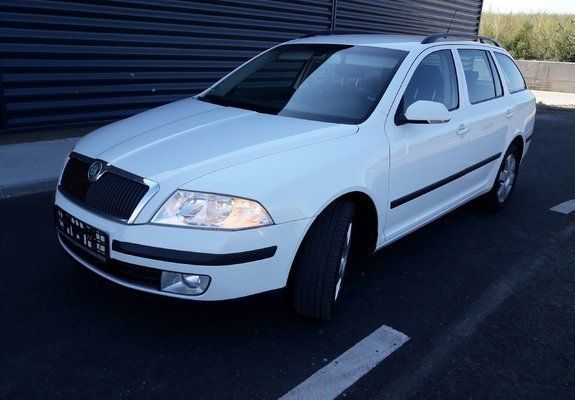 Alb Utilizat 2008 Skoda Octavia Break | 4.600 EUR (Puțin scump) - Imagine 1/4