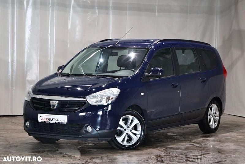 Albastru Utilizat 2013 Dacia Lodgy Comfort Monovolum | 5.499 EUR (Preț bun) - Imagine 1/4