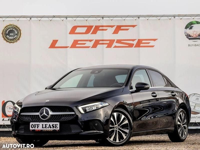 Culoarenegru Second-hand 2022 Mercedes A180 Berlinǎ | 21.000 EUR (Super Preț) - Imagine 1/4