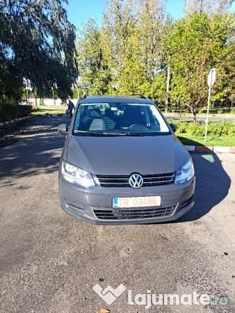 Gri Utilizat 2011 VW Sharan Monovolum | 6.600 EUR (Preț bun) - Imagine 1/4